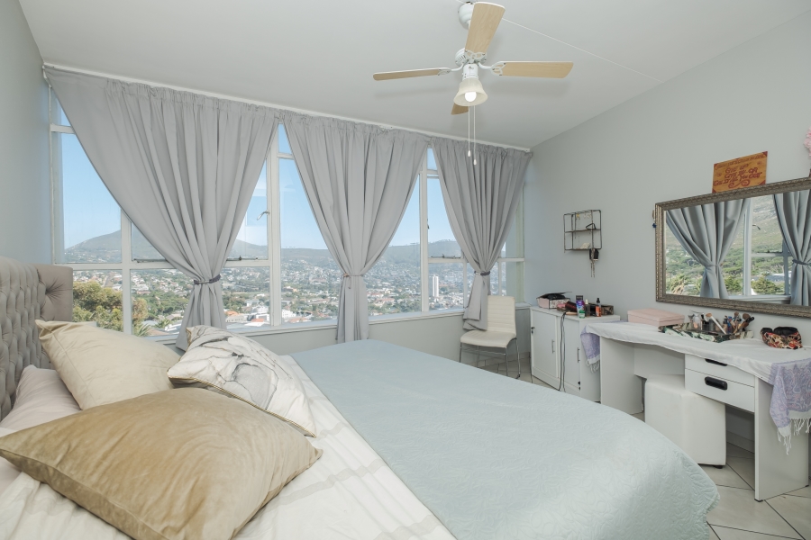 3 Bedroom Property for Sale in Vredehoek Western Cape